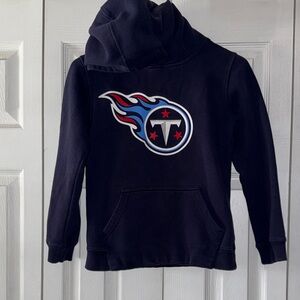 Boys small TN titans hoodie